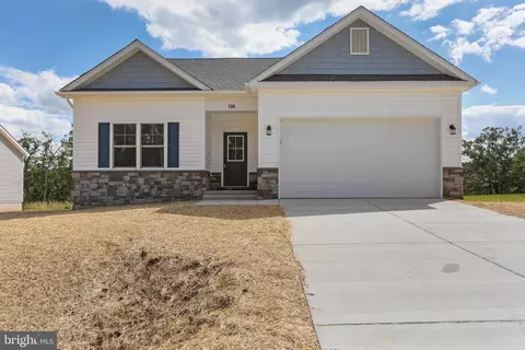 126 Larimar Ln, Inwood, WV 25428
