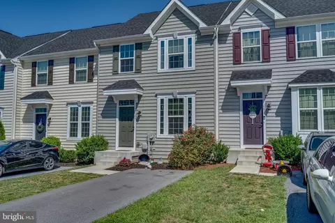 149 Ontario Dr, Falling Waters, WV 25419
