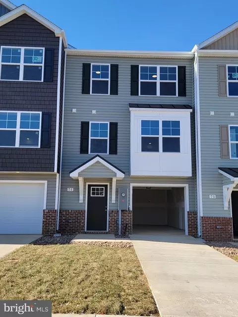 71 Olga Dr, Martinsburg, WV 25403