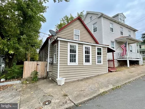 327 E Burke St, Martinsburg, WV 25404