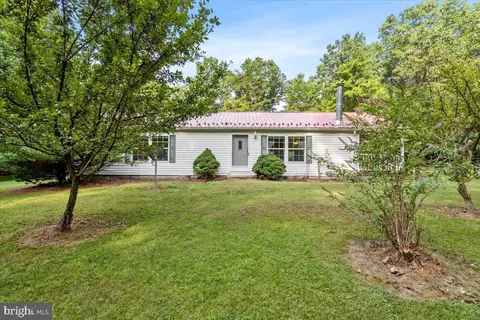 155 Fiddlers Ln, Hedgesville, WV 25427