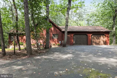 313 Mild Winter Rd, Hedgesville, WV 25427