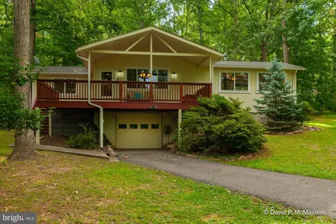 240 Possum Hollow Trl, Gerrardstown, WV 25420