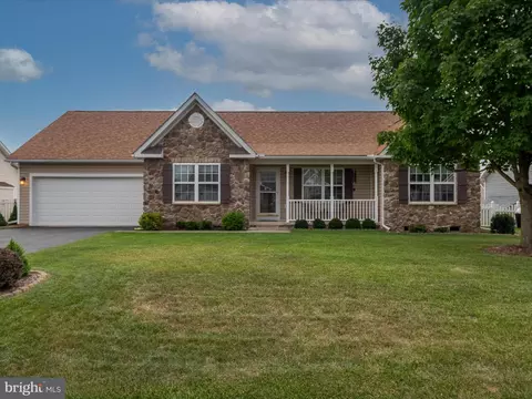 44 Altima Ct, Inwood, WV 25428