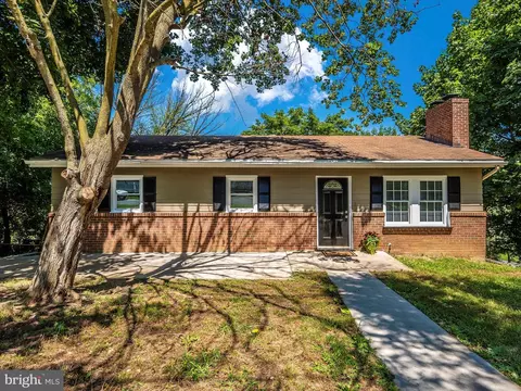 507 Cypress Way, Martinsburg, WV 25401