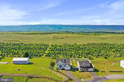 382 Pindar St, Gerrardstown, WV 25420