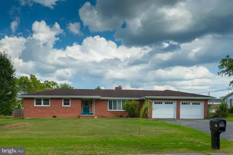 51 Belview Dr, Martinsburg, WV 25404