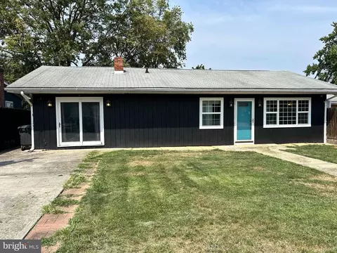 121 Stuckey Ct, Martinsburg, WV 25401