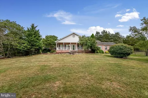 453 Quarry Rd, Bunker Hill, WV 25413