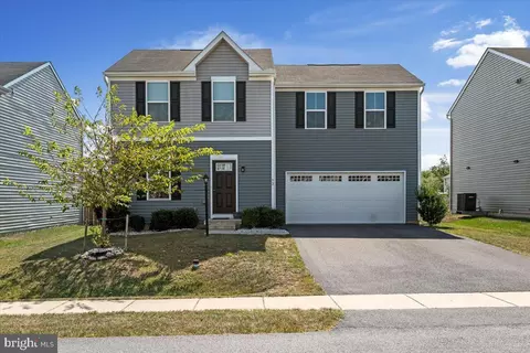 92 Ceritos Trl, Martinsburg, WV 25403