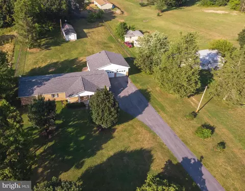 484 Emerson Dr, Falling Waters, WV 25419 photo 36