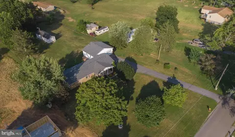 484 Emerson Dr, Falling Waters, WV 25419 photo 40