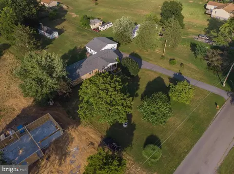 484 Emerson Dr, Falling Waters, WV 25419 photo 41