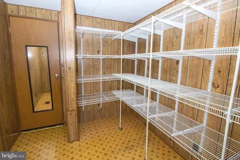 484 Emerson Dr, Falling Waters, WV 25419 photo 16