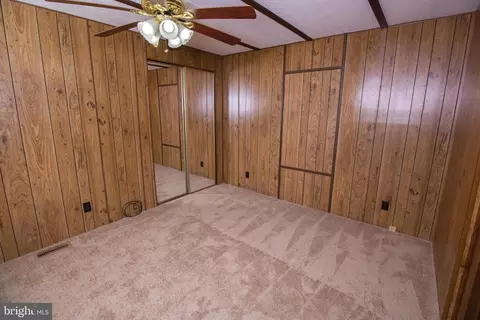 484 Emerson Dr, Falling Waters, WV 25419 photo 13