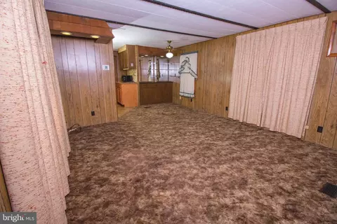 484 Emerson Dr, Falling Waters, WV 25419 photo 3