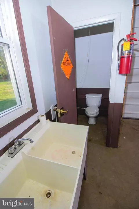 484 Emerson Dr, Falling Waters, WV 25419 photo 30