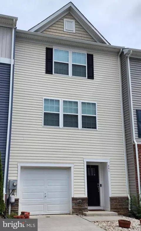 84 Drexel Ct, Martinsburg, WV 25404