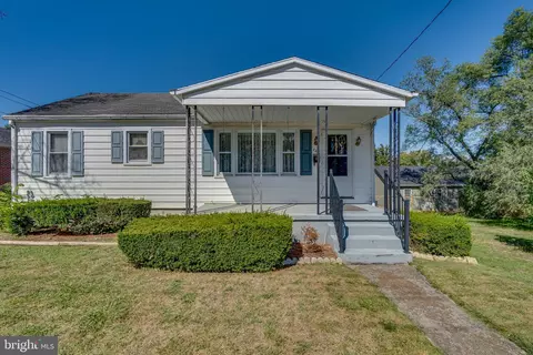 720 N High St, Martinsburg, WV 25404