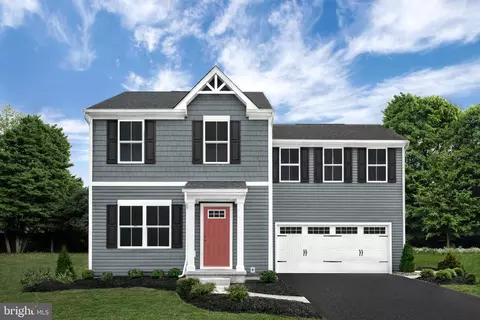 140 Distant View Dr, Hedgesville, WV 25427