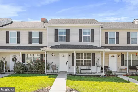47 Lobo Ln, Inwood, WV 25428