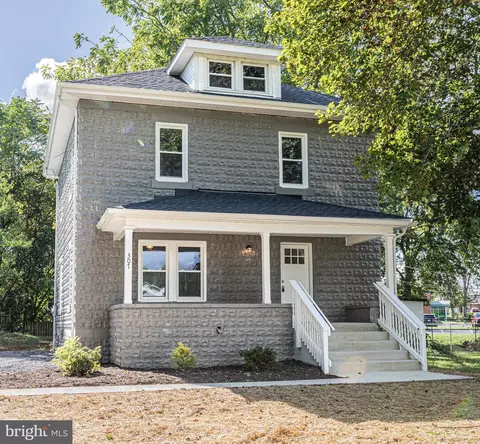 307 Trimble Ave, Martinsburg, WV 25404