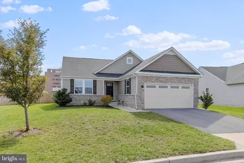 415 Oxford Way, Martinsburg, WV 25405