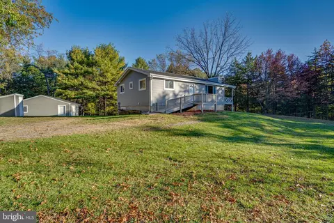 955 Atwood Dr, Gerrardstown, WV 25420