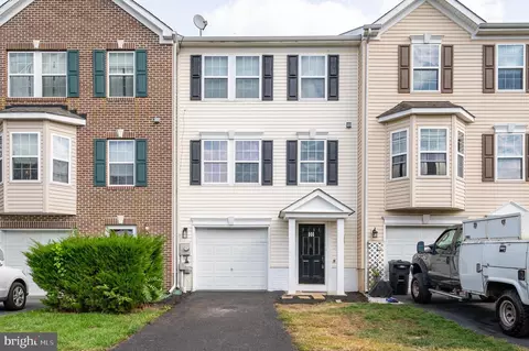 101 Brentwood St, Martinsburg, WV 25404