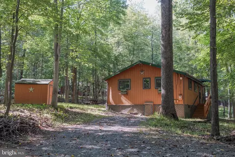 249 Pileated Woodpecker Ln, Hedgesville, WV 25427