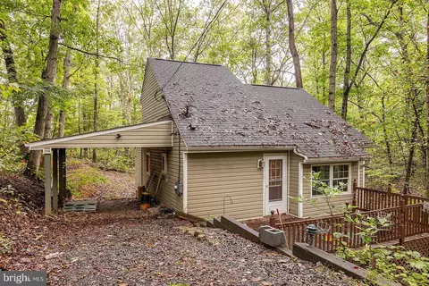 750 Huckleberry Dr, Gerrardstown, WV 25420