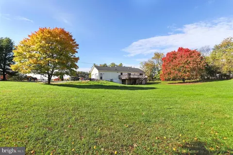 1428 Broad Ln, Falling Waters, WV 25419 photo 27