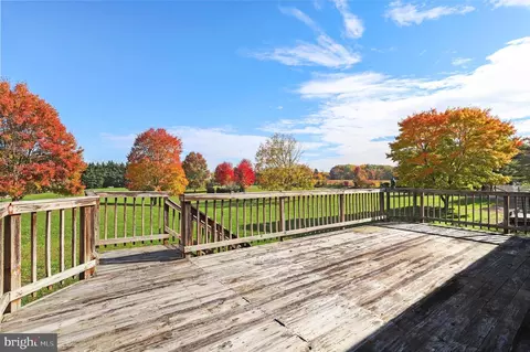1428 Broad Ln, Falling Waters, WV 25419 photo 24