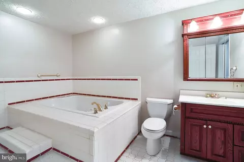1428 Broad Ln, Falling Waters, WV 25419 photo 22