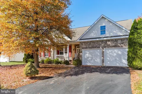 476 Bentley Dr, Inwood, WV 25428