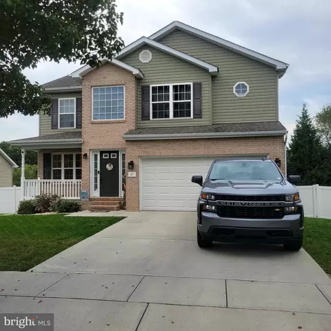 87 Moody Dr, Martinsburg, WV 25405