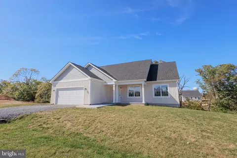 133 Duluth Dr, Martinsburg, WV 25404