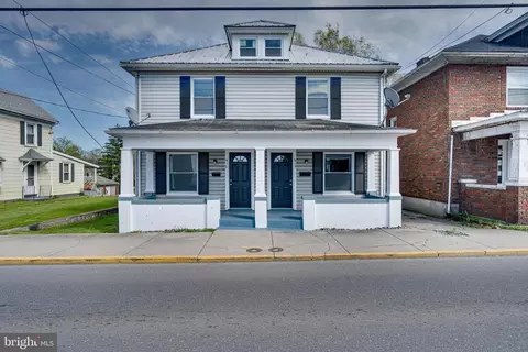 915-917 N Queen St, Martinsburg, WV 25401