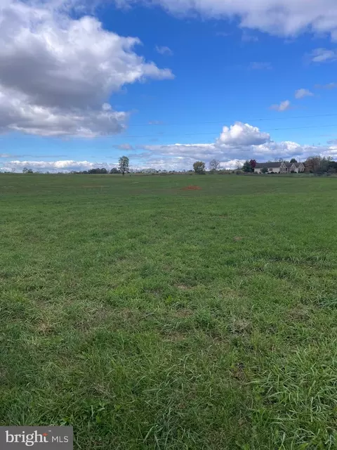 Greensburg Road, Martinsburg, WV 25404