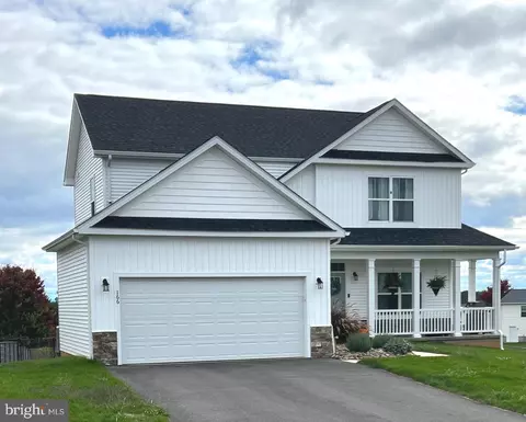 166 Twickenham Dr, Martinsburg, WV 25403