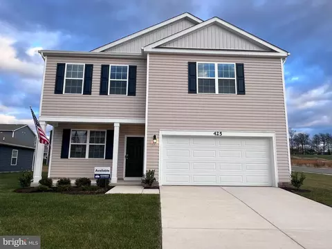 425 Toulouse Ln, Martinsburg, WV 25403