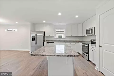 807 Dripping Spring Dr, Hedgesville, WV 25427 photo 5