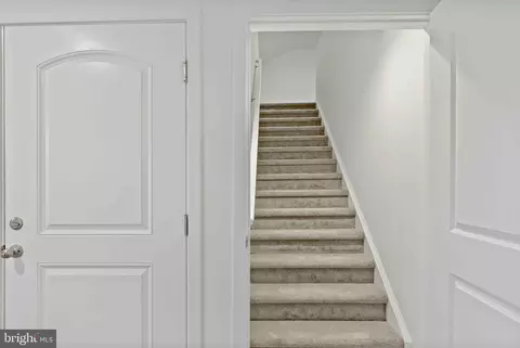 807 Dripping Spring Dr, Hedgesville, WV 25427 photo 9