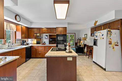 790 Colston Dr, Falling Waters, WV 25419 photo 17