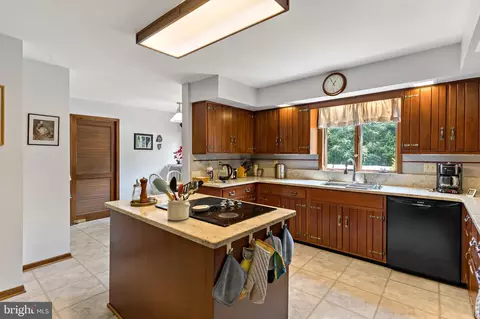 790 Colston Dr, Falling Waters, WV 25419 photo 15