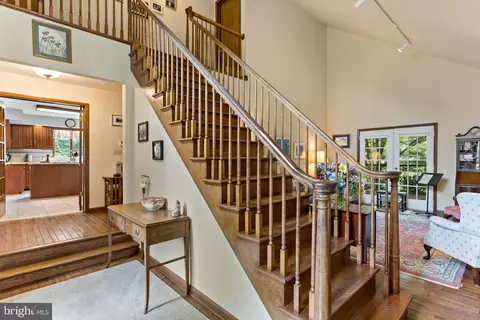790 Colston Dr, Falling Waters, WV 25419 photo 4
