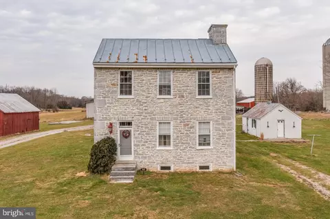 360 E Foreman, Shepherdstown, WV 25443 photo 2