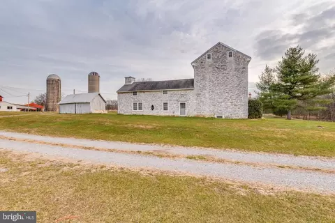 360 E Foreman, Shepherdstown, WV 25443 photo 7