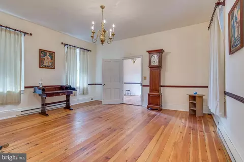 360 E Foreman, Shepherdstown, WV 25443 photo 18