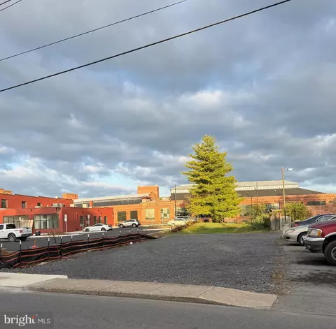 Winchester Ave, Martinsburg, WV 25401